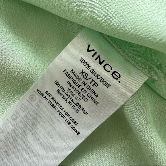 NEW!! Theory women silk blouse size XS Retail 350$ - Picture 9 of 9